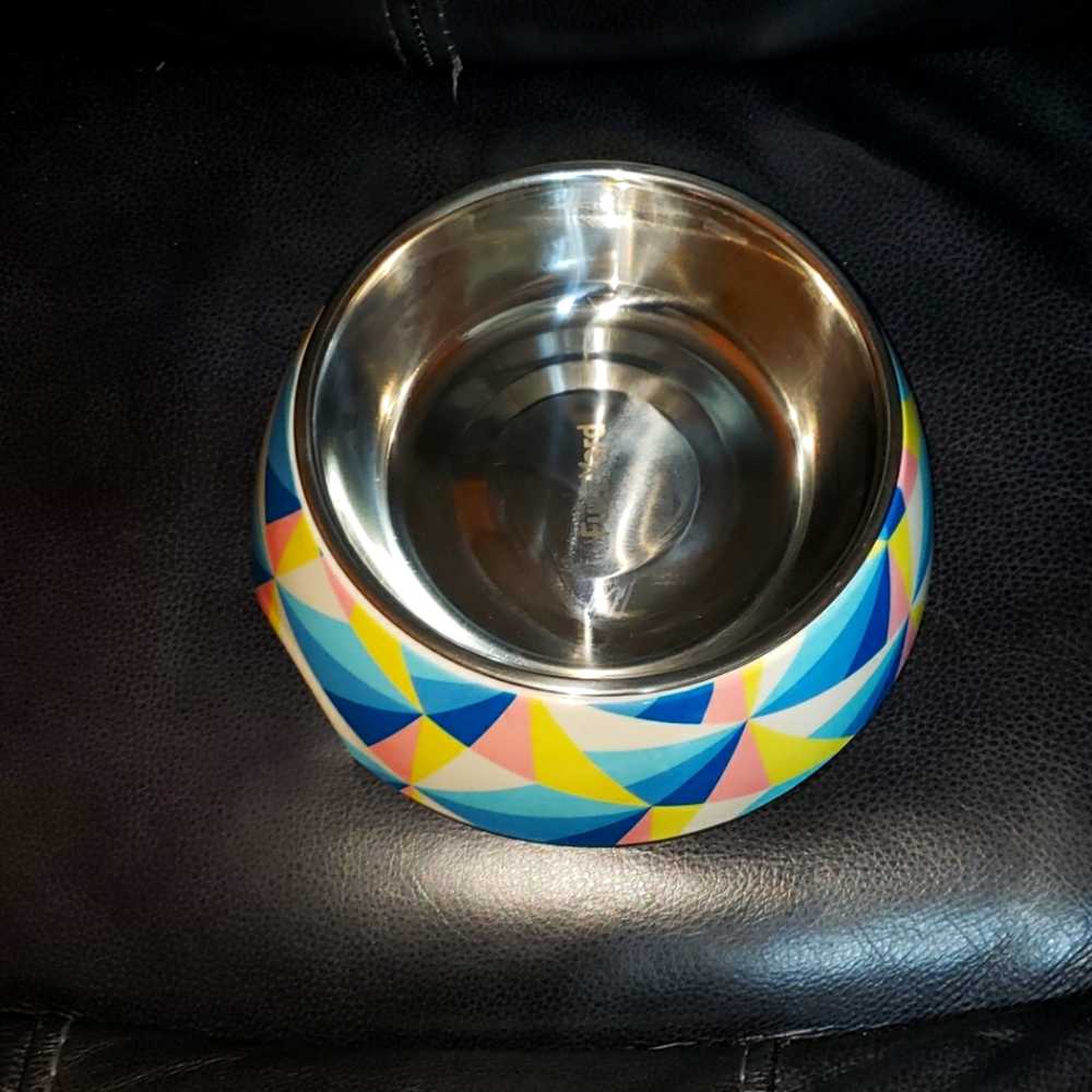 Brand new non slip large pet feeder bowl with removable stainless steel insert